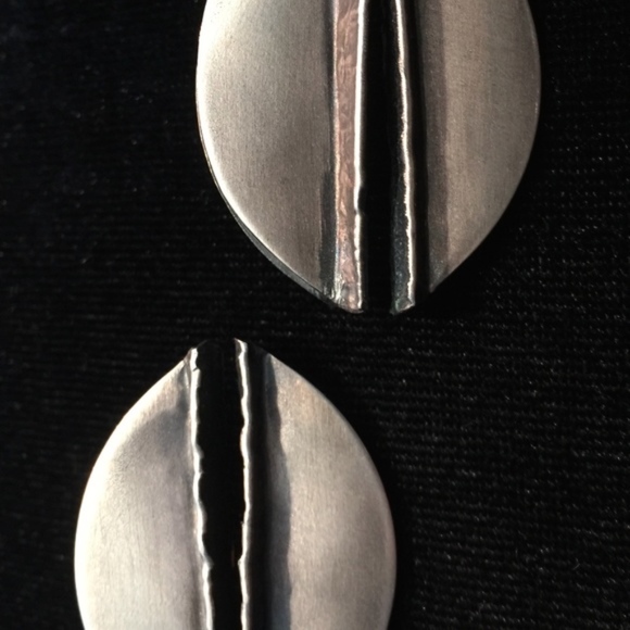 MODERN Silver Earrings - Picture 2 of 2